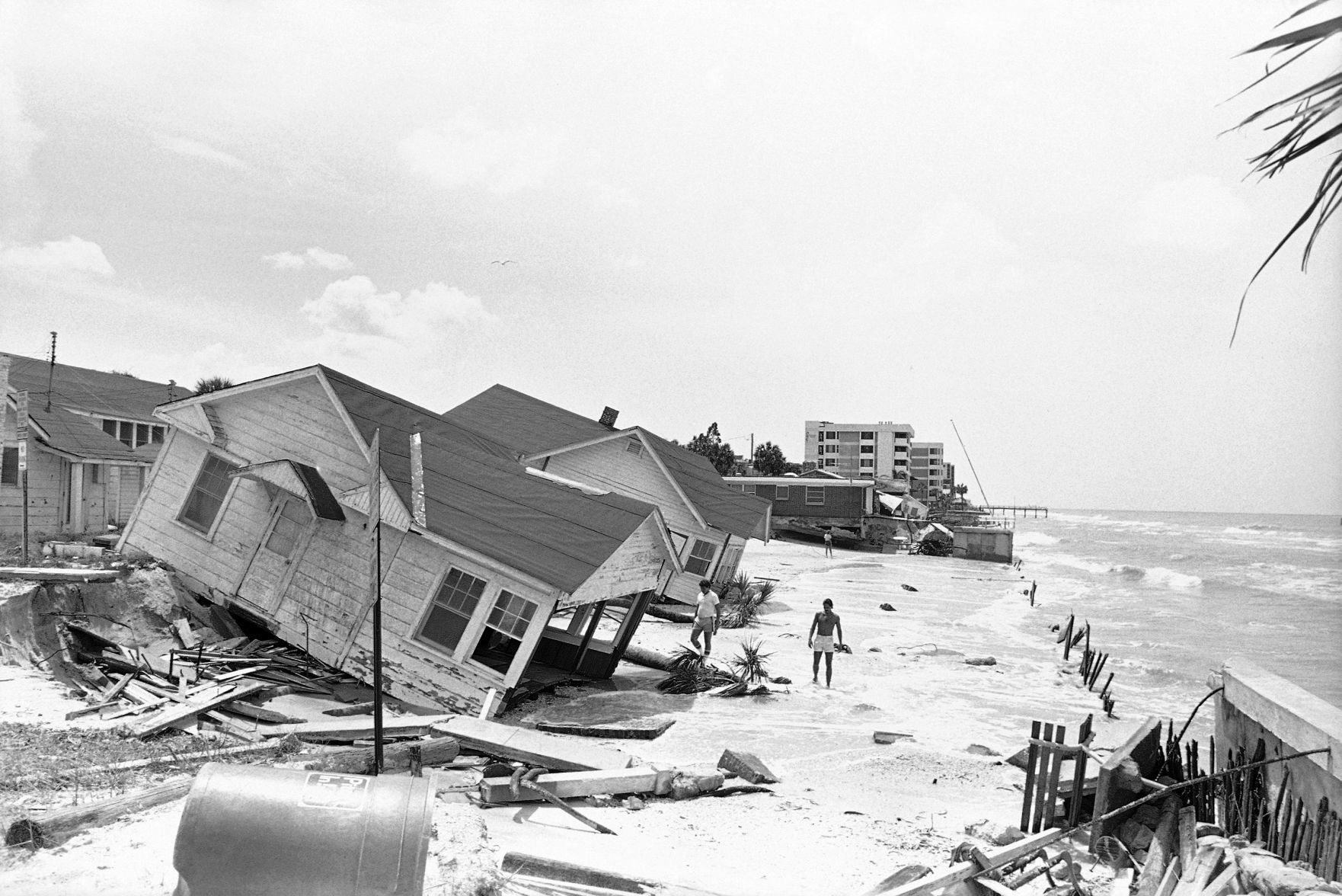 1985: Hurricanes